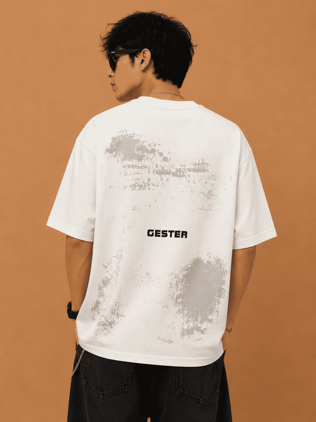 Brandz Home Ivory Utility Pocket Oversized T-Shirt – Off White - Image 4