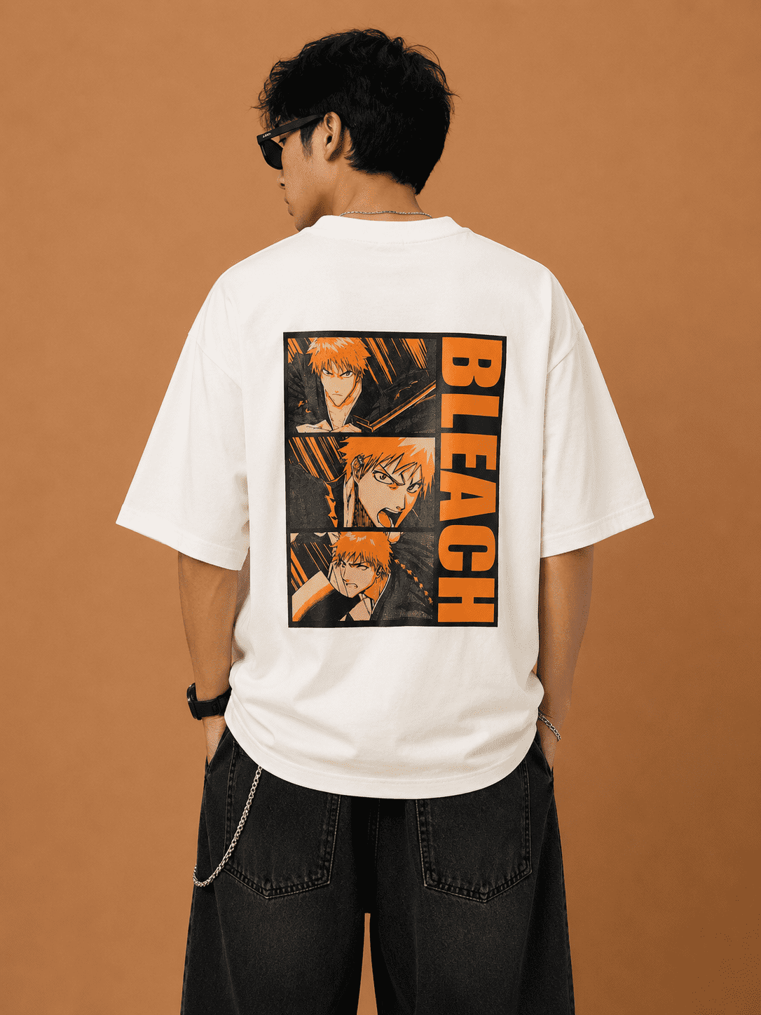 H&M Bleach Ichigo Kurosaki Oversized Back Graphic T-Shirt - Image 3