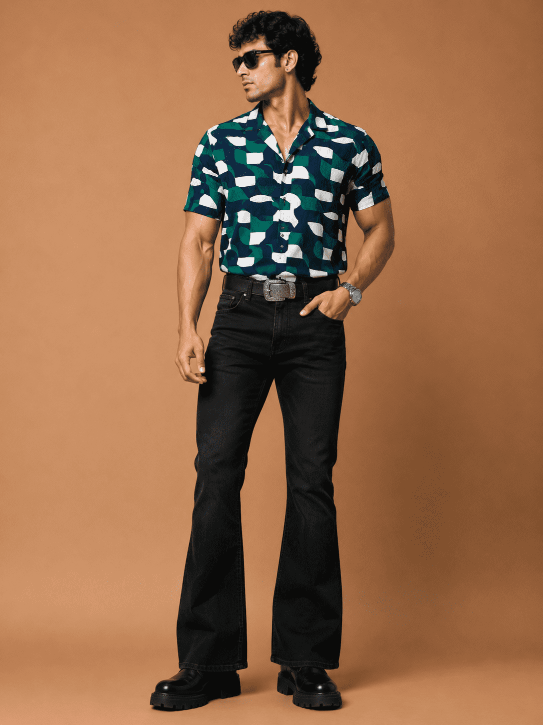Mast & Harbour Men's Green & Navy Abstract Printed Resort Collar Casual Shirt - Image 2